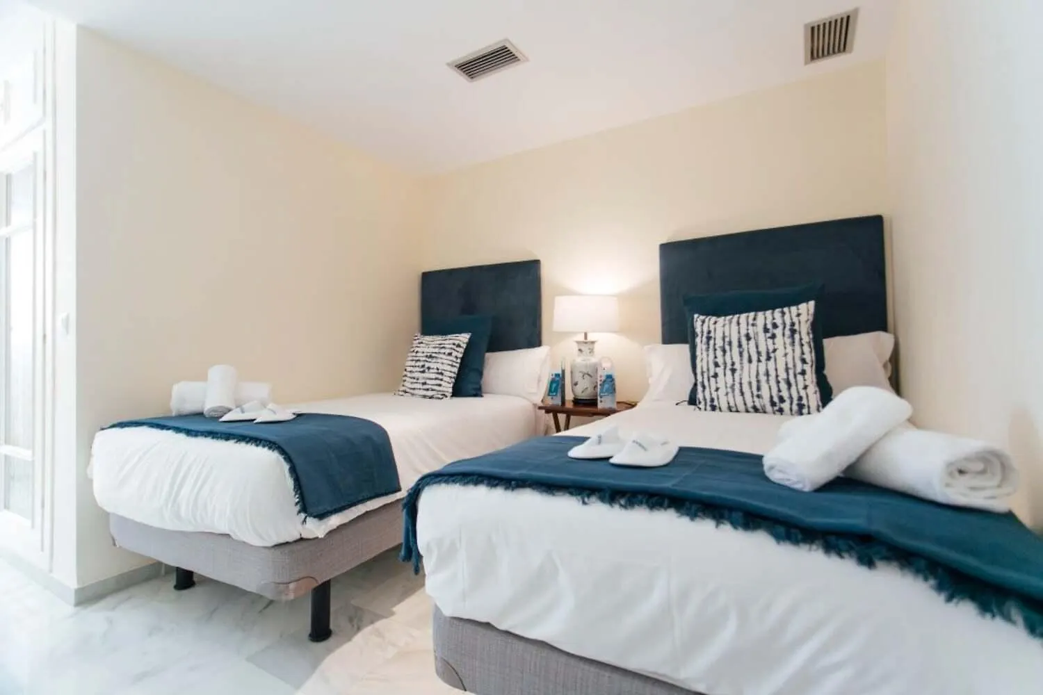 Wide And Bright- 3Bd 2Bth- Arenal Apartment Seville Spain