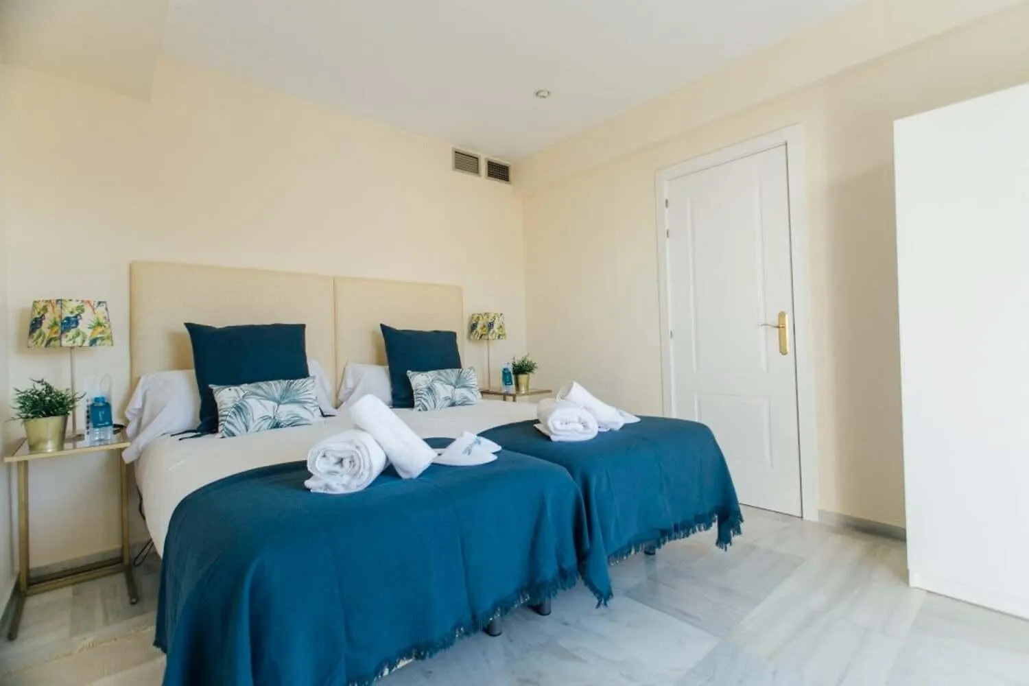 Wide And Bright- 3Bd 2Bth- Arenal Apartment Seville