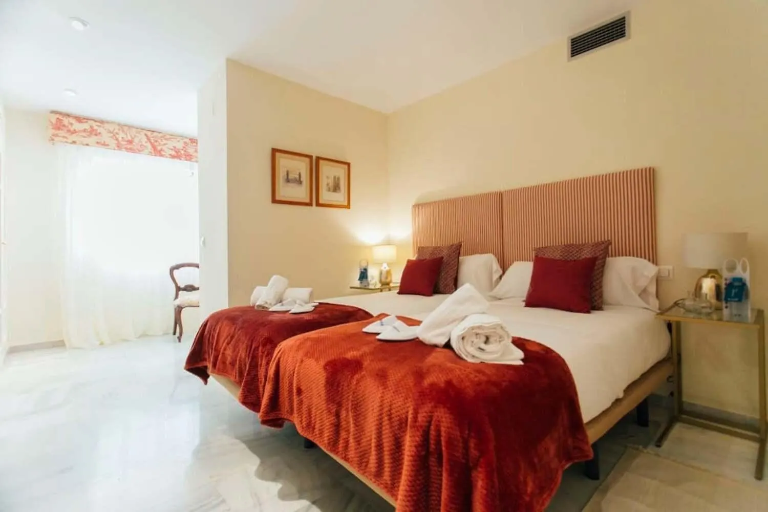 Wide And Bright- 3Bd 2Bth- Arenal Apartment Seville